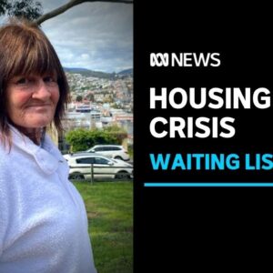 Shelley Ford has been on the social housing waiting list for over two years | ABC News