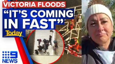 People spotted on roof as rescues underway amid Victoria flood emergency | 9 News Australia