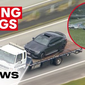 Young thugs sit on roof of stolen car during police chase from Cleveland to Cudgera Creek | 7NEWS