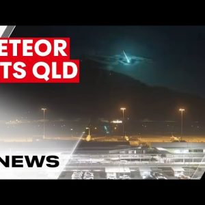 Meteor lights up Far North Queensland's sky in epic spectacle | 7NEWS