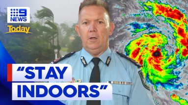 Warnings from Queensland Police as Tropical Cyclone Jasper closes in | 9 News Australia